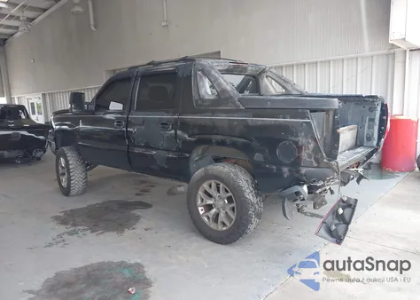 2003 Chevrolet Avalanche 1500 из США, поврежденный, VIN 3GNEC13T43G298570